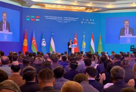 M.Rıfat Hisarcıklıoğlu, Türk İş ve Yatırım Forumu’na katıldı